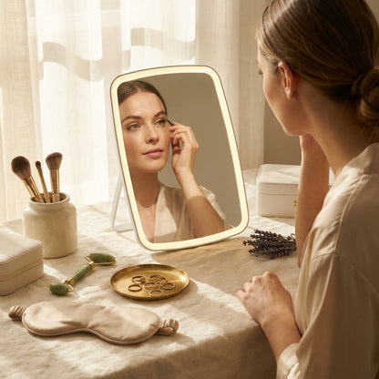 LED Makeup Mirror - Vanoir lifestyle