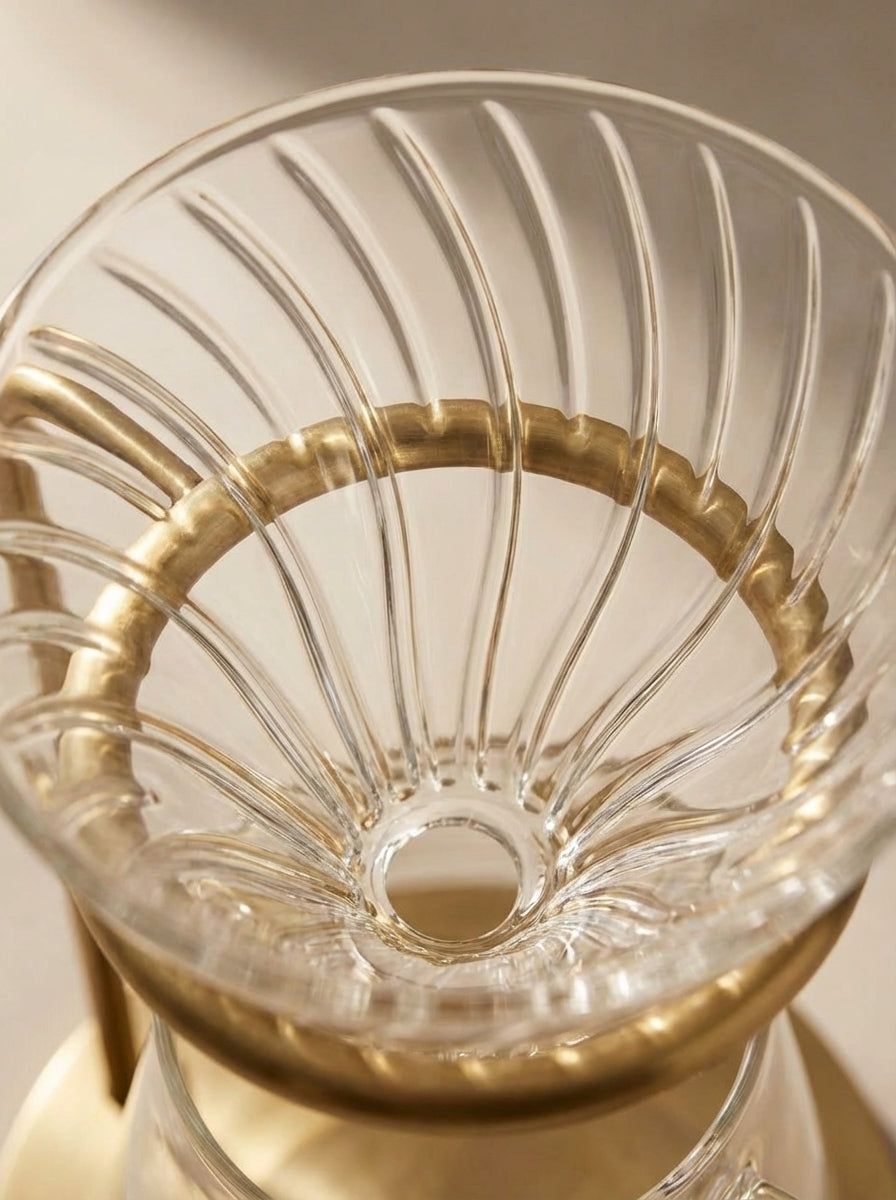 pour-over-coffee-dripper detail